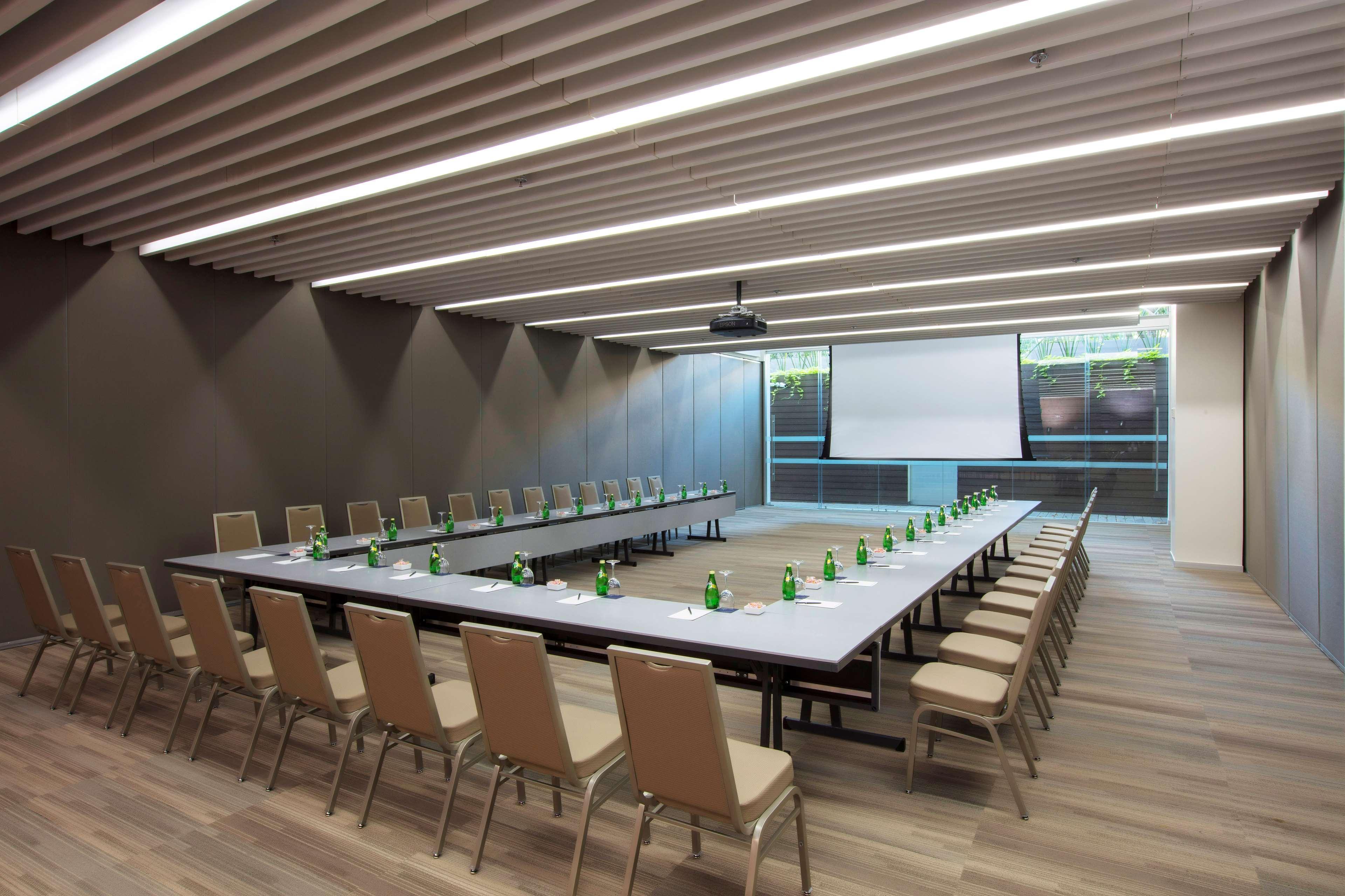 فندق هيلتون جوادالاجارا غوادالاجارا المظهر الخارجي الصورة Meeting room